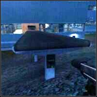 W końcu dojdziesz do taśmociągu, który prowadzi do zachodniego magazynu - Infiltration - część 2 | Misja 1 w IGI 2 Covert Strike - IGI 2: Covert Strike - poradnik do gry