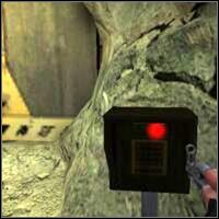 Zanim jeszcze wyjdziesz zabierz kilka granatów, które leżą na półkach - Deep in the Mines - część 2 | Misja 2 w IGI 2 Covert Strike - IGI 2: Covert Strike - poradnik do gry