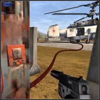 Cofnij się trochę do tyłu i wciśnij przycisk znajdujący się przy maszynie, od której wychodzi wąż paliwowy - The Airfield - część 3 | Misja 11 w IGI 2 Covert Strike - IGI 2: Covert Strike - poradnik do gry