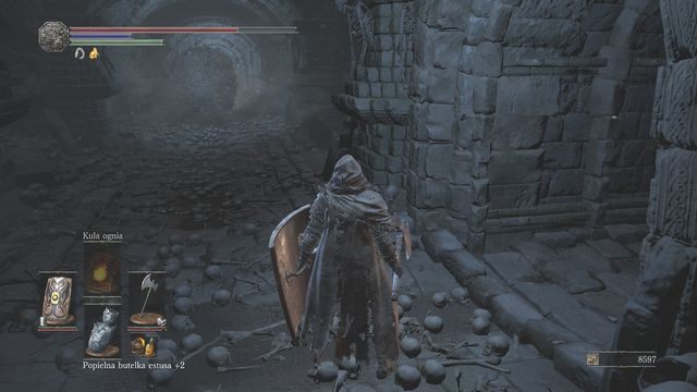 Poczekaj, aż kula stoczy się na dół i skręć w lewo, do ogniska. - Carthuskie Katakumby | Opis przejścia Dark Souls 3 - Dark Souls III - opis przejścia i sekrety