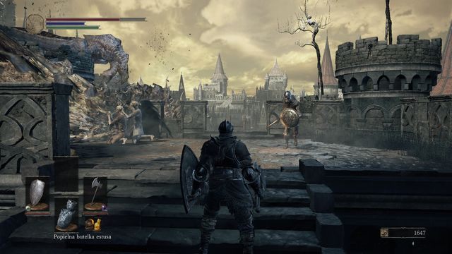 Przed drabiną uważaj na pojawiających się znikąd przeciwników. - Wysoka Ściana Lothric - od ogniska Wieża na ścianie | Opis przejścia - Dark Souls III - opis przejścia i sekrety