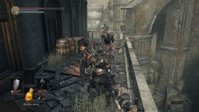 Na balkonie uważaj na dochodzących z dołu przeciwników. - Wysoka Ściana Lothric - od ogniska Wieża na ścianie | Opis przejścia - Dark Souls III - opis przejścia i sekrety
