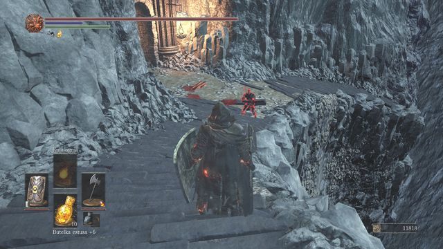 Alva walczy za pomocą dużego miecza i kuszy - atakuj, gdy przeładowuje broń. - Lochy Irithyllu | Opis przejścia Dark Souls 3 - Dark Souls III - opis przejścia i sekrety