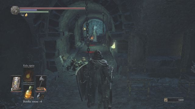 Szybko podbiegnij do strażnika, nie dając mu szans na wyssanie Twojego zdrowia. - Lochy Irithyllu | Opis przejścia Dark Souls 3 - Dark Souls III - opis przejścia i sekrety