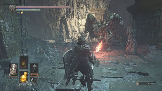 Kolejnego gargulec nadleci spoza krawędzi, ułatwi to jego szybkie ominięcie, gdy chcesz uniknąć walki. - Zbeszczeszczona Stolica - powrót do Lochów Irithyllu | Opis przejścia - Dark Souls III - opis przejścia i sekrety
