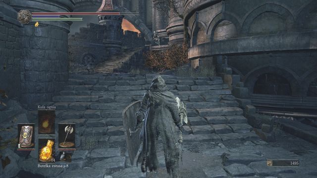 Nie daj się złapać w pułapkę i metodycznie ściągnij wrogów niżej. - Zamek Lothric | Opis przejścia Dark Souls 3 - Dark Souls III - opis przejścia i sekrety
