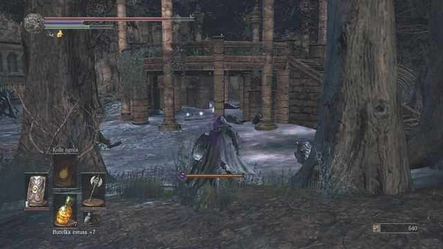 Szybki bieg po przedmioty jest wskazany, gdyż wokół pełno przeciwników. - Ogród Zatraconego Króla | Opis przejścia Dark Souls 3 - Dark Souls III - opis przejścia i sekrety