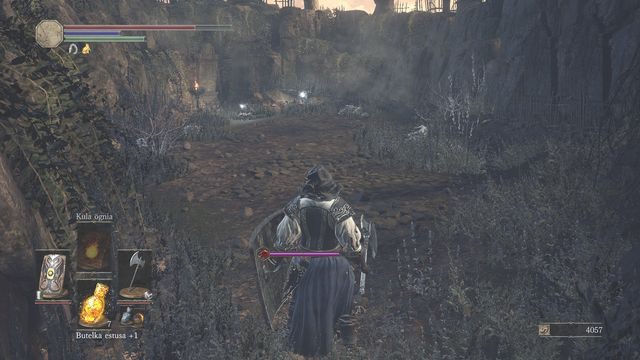 Zabierz przedmioty i przygotuj się na zmasowany atak. - Katedra Głębin - na zewnątrz | Opis przejścia Dark Souls 3 - Dark Souls III - opis przejścia i sekrety