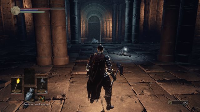 Sala z przeciwnikiem strzegącym przejścia do lokacji Ofiarna droga. - Osada Nieumarłych - od dużego placu, droga w prawo przez most | Opis przejścia - Dark Souls III - opis przejścia i sekrety