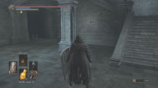 Będąc w środku możesz znaleźć iluzoryczny mur, z lewej strony schodów - Irithyll w Mroźnej Dolinie - droga do Anor Londo | Opis przejścia Dark Souls 3 - Dark Souls III - opis przejścia i sekrety