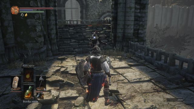 Jeżeli nie uda Ci się ściągnąć wroga na bagno możesz spróbować w innym miejscu, na balkoniku w ruinach. - Ofiarna Droga - bagno | Opis przejścia Dark Souls 3 - Dark Souls III - opis przejścia i sekrety