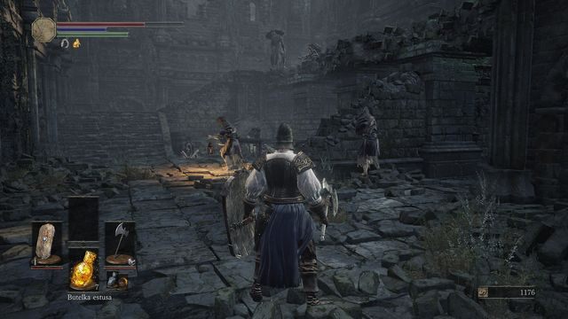 Przyciągaj wrogów i cofaj się do wyjścia, aby walczyć z nimi pojedynczo. - Ofiarna Droga - bagno | Opis przejścia Dark Souls 3 - Dark Souls III - opis przejścia i sekrety