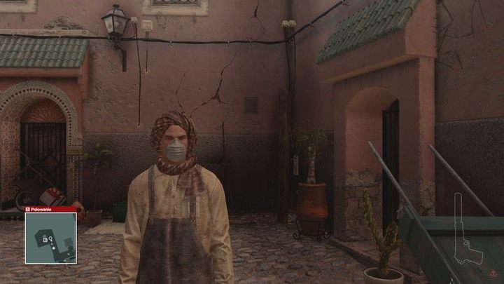 Zdobycie tego ubioru to jedyna możliwość zabicia generała przy pomocy prasy... - Hitman: Przebrania, Marrakesz - Złota klatka | Solucja - Hitman - poradnik do gry