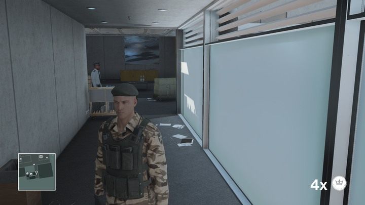 Strój elitarnego żołnierza najbardziej przydaje się w szkole Zaydana. - Hitman: Przebrania, Marrakesz - Złota klatka | Solucja - Hitman - poradnik do gry