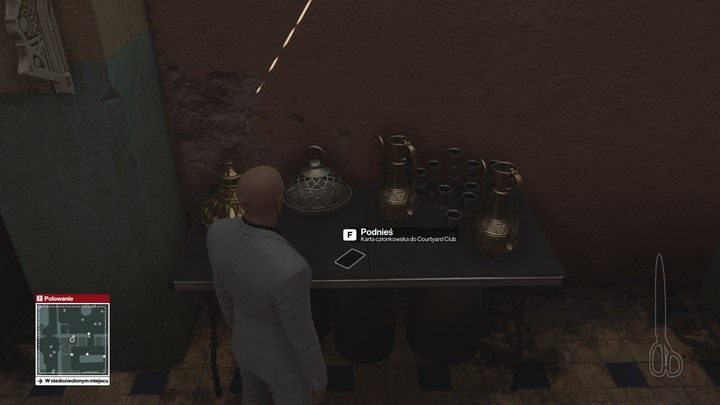 Kartę klubu można odnaleźć na zapleczu lokalnej palarni sziszy. - Hitman: Ważne przedmioty, Marrakesz - Złota klatka | Solucja - Hitman - poradnik do gry