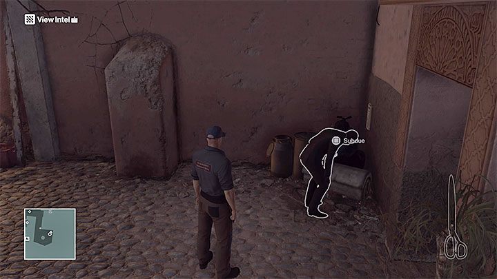 Możesz zaatakować wymiotującego ochroniarza - Wspólne metody eliminacji celów misji | Marrakesz - Dom z piasku | Hitman - Hitman - poradnik do gry