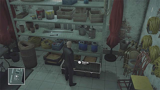 Karabin znajdziesz w wybranej wcześniej skrytce i może ona znajdować się np. w małym budynku - Hitman: Zamordowanie Viktora i Dalii, Paryż - The Showstopper | Solucja - Hitman - poradnik do gry