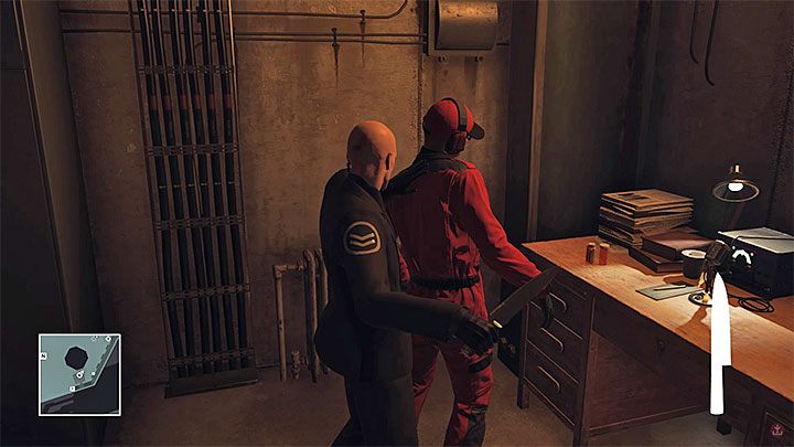 Zaatakuj w dowolnym miejscu pilota, załóż jego strój i schowaj jego ciało - Zamordowanie Ericha Sodersa | Hokkaido - Situs Inversus | Solucja Hitman - Hitman - poradnik do gry