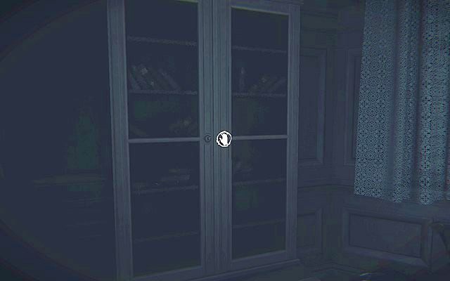 W otwartym kredensie znajdziesz pamiątkę rodzinną - Krok 6 - Świadek | Opis przejścia Layers of Fear - Layers of Fear - poradnik do gry