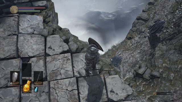 Zamiast tego odbij w prawo, gdzie powoli podejdź do krawędzi - Bonus - Cmentarz Popiołu i Iudex Gundyr w Dark Souls 3 - Dark Souls III - opis przejścia i sekrety