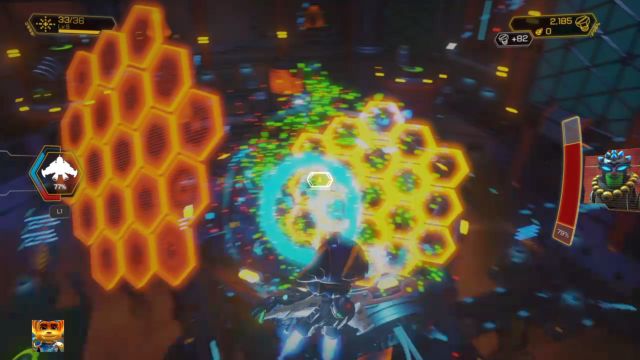 ... i zasłonięta tarczą. - Ratchet & Clank: Pani Zurkon - boss, jak pokonać? - Ratchet & Clank - poradnik do gry