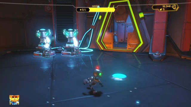 Wewnątrz pomieszczenia znajdziesz bomby. - Ratchet & Clank: Planeta Quartu - solucja, opis przejścia, wszystkie zadania - Ratchet & Clank - poradnik do gry