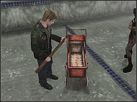 Wyjdź z basenu i tą samą drogą udaj się do zachodnich drzwi budynku - Wood Side Apartment - Część 3 | Silent Hill 2 - Silent Hill 2 - poradnik do gry