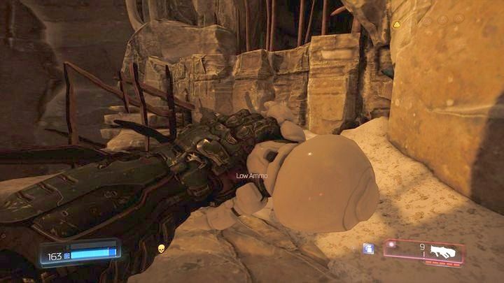 Za nimi znajduje się zielony portal, który przeniesie się w inną część etapu - Sanktuarium Kadingir | Opis przejścia | Doom - Doom - poradnik do gry