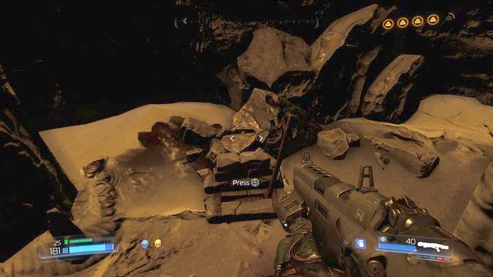 Jest tam ukryta dźwignia otwierająca Klasyczną Mapę - Sanktuarium Kadingir | Sekrety | Doom - Doom - poradnik do gry