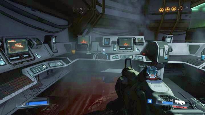 Niedaleko będą drzwi, a za nimi kolejna grupa potworów - Obiekt Argentu | Opis przejścia | Doom - Doom - poradnik do gry