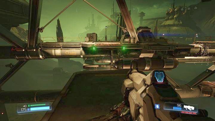 Możesz teraz wrócić do miejsca, z którego doskakiwałeś do platformy obok rury i udać się w prawo - Wieża Energii Argentu | Opis przejścia | Doom - Doom - poradnik do gry