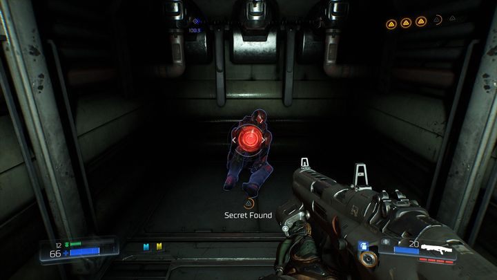 Wdrap się po nich poziom wyżej, gdzie ukryto kolejnego Elitarnego Strażnika - Odlewnia | Sekrety | Doom - Doom - poradnik do gry