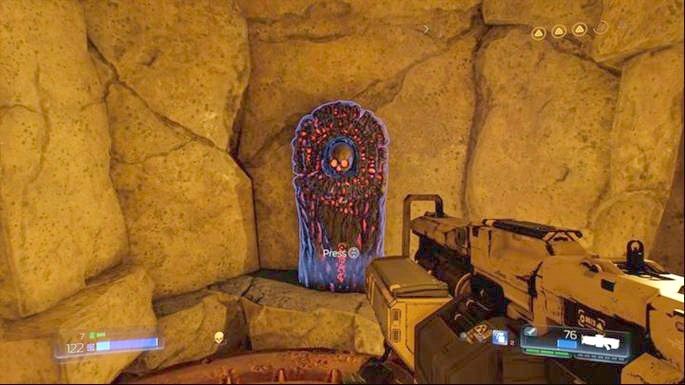 W pewnym momencie dojdziesz do pomieszczenia z kamienną platformą, która może cię zmiażdżyć - Kraina Tytanów | Sekrety | Doom - Doom - poradnik do gry