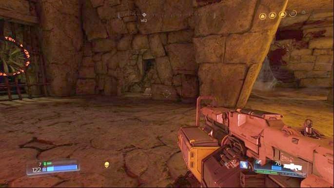 Zanim jednak ruszysz dalej, zjedź platformą w dół i użyj dźwigni naprzeciwko otwartej przed chwilą bramy - Kraina Tytanów | Opis przejścia | Doom - Doom - poradnik do gry