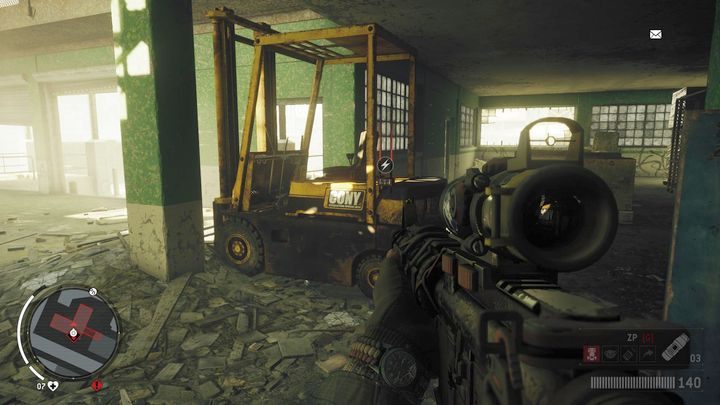 Po dotarciu na miejsce wejdź do środka budynku i przygotuj urządzenie hakujące - Czerwona strefa Lombard | Punkty kluczowe - Homefront: The Revolution - poradnik do gry