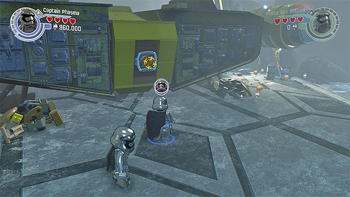 Użyj linki z hakiem na zaczepie - Karmazynowy Korsarz | Minizestawy i czerwone klocki LEGO - LEGO Gwiezdne wojny: Przebudzenie Mocy - poradnik do gry