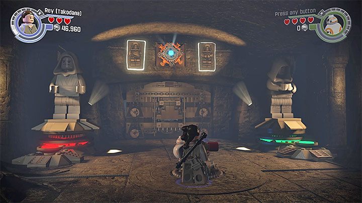 Prawidłowe położenie obu posągów prezentuje powyższy obrazek - Rozdział 5 - Zamek Maz | Tryb fabularny - LEGO Gwiezdne wojny: Przebudzenie Mocy - poradnik do gry