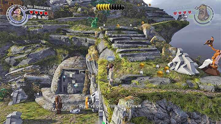 Nie puszczaj uchwytu dopóki Rey nie dotrze do górnych skalnych półek - Epilog - Wyspa Lukea | Tryb fabularny - LEGO Gwiezdne wojny: Przebudzenie Mocy - poradnik do gry