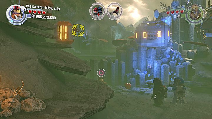 Złap się zaczepu na lewo od klatki z rathtarem - Polowanie na rathtary | Minizestawy i czerwone klocki LEGO - LEGO Gwiezdne wojny: Przebudzenie Mocy - poradnik do gry