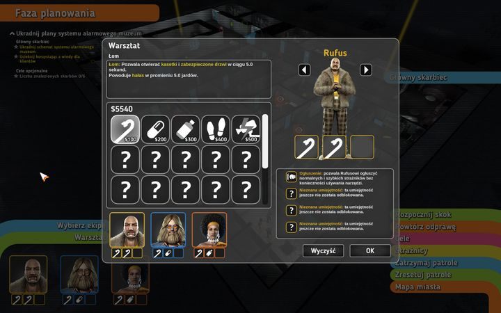 Przed rozpoczęciem misji udaj się do warsztatu i wyposaż każdą z trójki postaci w łom oraz chloroform (za wyjątkiem Rufusa, który nie potrzebuje tego typu dodatków, by unieszkodliwić przeciwnika) - Misja 2 - Szpula siedem cali | Opis przejścia misji Crookz - Crookz - poradnik do gry