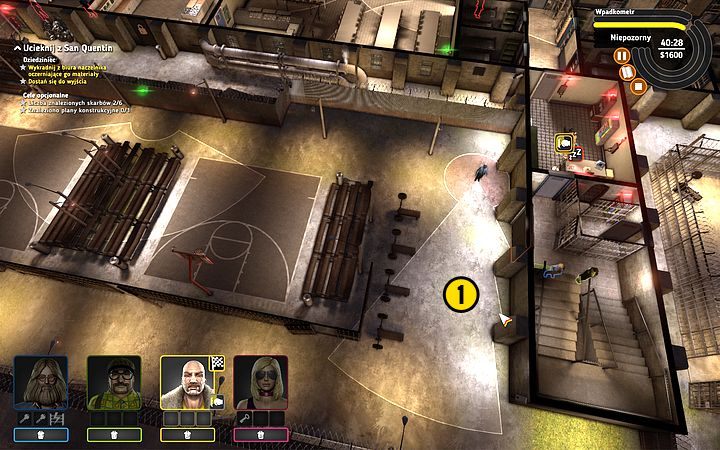 Wróć do panów - gdy strażnik będzie przechodzić obok budynku, przestań znęcać się nad drugim strażnikiem i pobij wartownika (1) - Misja 7 - Dzień odwiedzin | Opis przejścia misji Crookz - Crookz - poradnik do gry