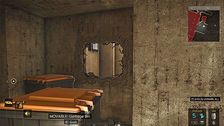 Możesz np. otworzyć drzwi do parkingu albo przebić się przez ścianę - Napad - zadanie główne | Praga (druga wizyta) - Zadania główne - Deus Ex: Rozłam Ludzkości - poradnik do gry