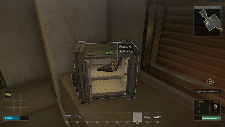 Zestaw w sejfie razem z trój-kodem. - Zestawy Praxis | Zestawienia | Deus Ex Rozłam Ludzkości - Deus Ex: Rozłam Ludzkości - poradnik do gry