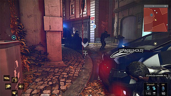 Pozbądź się policjantów lub przekradnij się obok nich - Ostatnie żniwa - zadanie poboczne | Praga (trzecia wizyta) | Deus Ex - Deus Ex: Rozłam Ludzkości - poradnik do gry