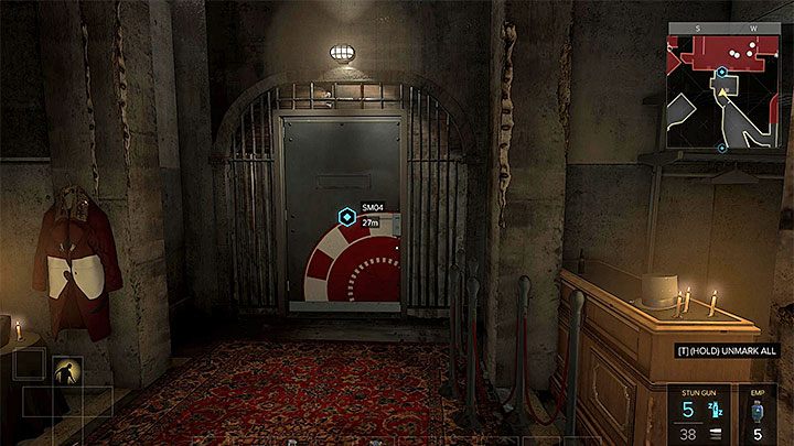 Główne wejście do kasyna - możesz z niego skorzystać i spotkać się z Otarem lub przekraść się do kasyna w innym miejscu - Kalibrator - zadanie poboczne | Praga - Zadania poboczne | Deus Ex - Deus Ex: Rozłam Ludzkości - poradnik do gry