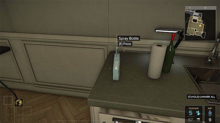 Nie zajmuj się eksploracją całego mieszkania, a jedynie zainteresuj się jednym z jego bocznych pomieszczeń (M13,1) - Neonowe noce - zadanie poboczne | Praga - Zadania poboczne | Deus Ex - Deus Ex: Rozłam Ludzkości - poradnik do gry