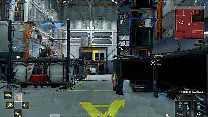 Możesz przekraść się z pomocą kamuflażu gdy wrogowie są jeszcze zajęci rozmową - GARM (G.A.R.M.) - Zadania glówne | Ośrodek G.A.R.M. | Deus Ex Rozłam Ludzkości - Deus Ex: Rozłam Ludzkości - poradnik do gry