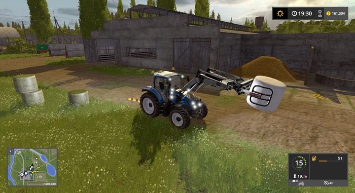 Ładowacze czołowe pozwalają montować uchwyty dla ciągnika - Ciągniki, kombajny, ciężarówki w Farming Simulator 17 | Opis maszyn - Farming Simulator 17 - poradnik do gry