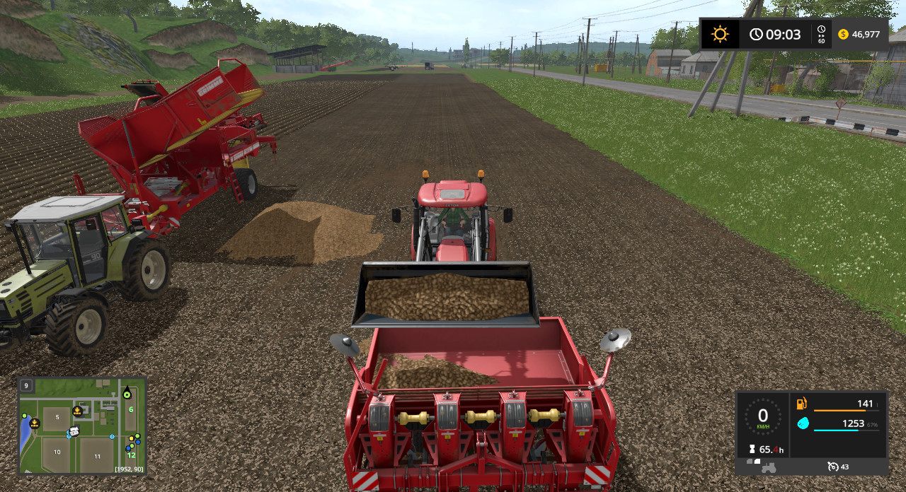 Możesz napełnić siewnik ziemniakami z poprzedniego zbioru z użyciem łopaty - Rośliny bulwiaste w Farming Simulator 17 | Informacje o uprawach - Farming Simulator 17 - poradnik do gry