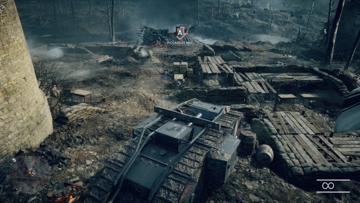 W miarę możliwości nie jeździj przez błoto, ponieważ zwalnia ono czołg, przez co staje się on łatwiejszym celem dla artylerii - Błoto i krew | Opis przejścia w Battlefield 1 - Battlefield 1 - poradnik do gry